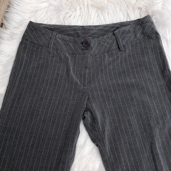 NWOT Fashion Exit gray pinstripe Capri - Picture 2 of 4
